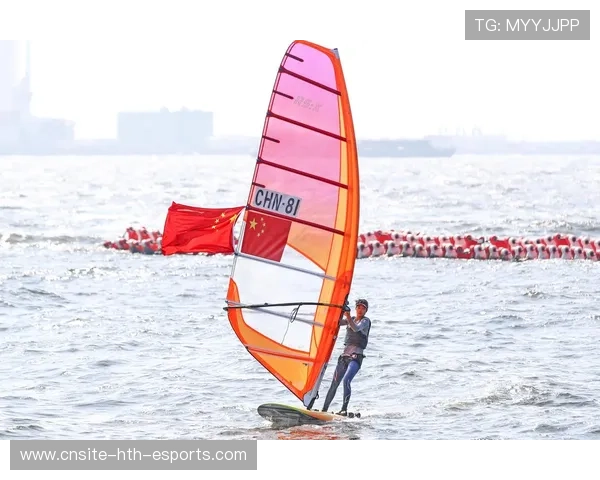 帆板选手团队化运作成趋势,商业化道路被开辟 帆板选手团队化运作成趋势,商业化道路被开辟
